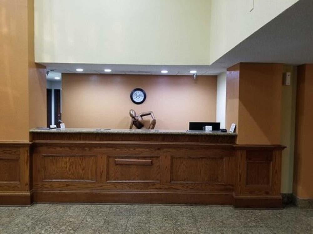 Quality Inn & Suites Muskogee Εξωτερικό φωτογραφία