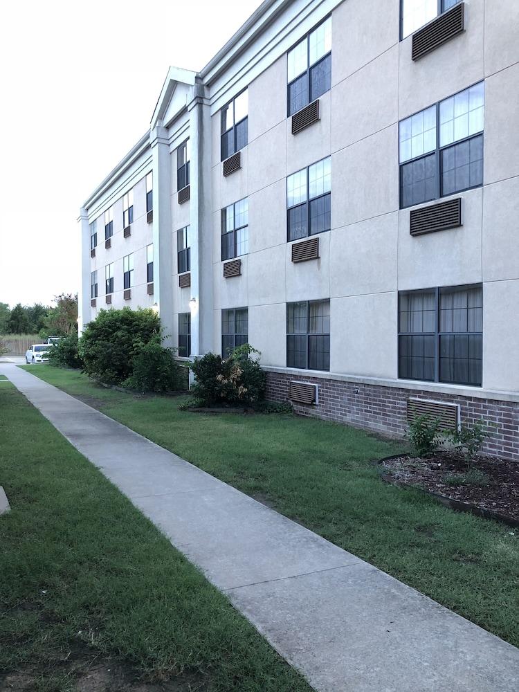 Quality Inn & Suites Muskogee Εξωτερικό φωτογραφία